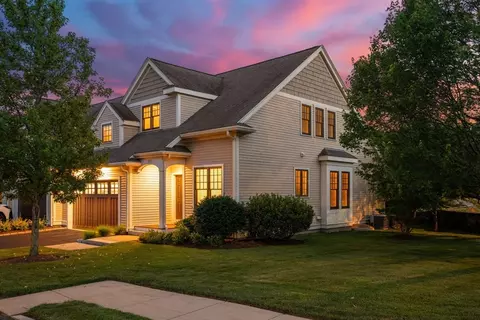 60 Graystone Cir #60, Winchester, MA 01890