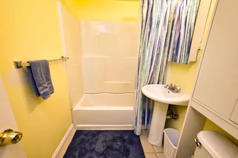 215 Glasgow St #2, Fall River, MA 02721 photo 11