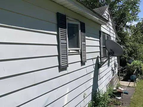 25 Johnson St, Worcester, MA 01604 photo 3