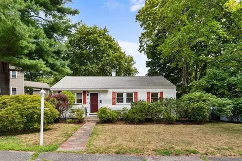 25 Mountain Rd, Waltham, MA 02451