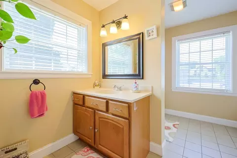 8 Whitins Rd # A, Sutton, MA 01590 photo 13