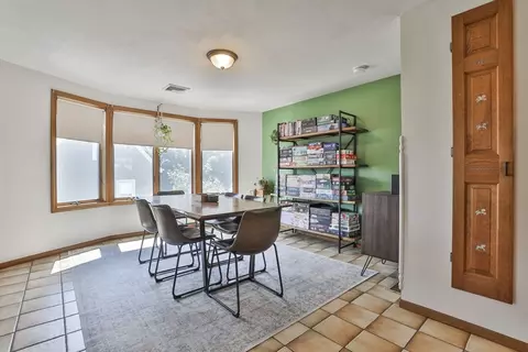 Dining - 20 Jackson Ave, Everett, MA 02149 photo 2 of 4