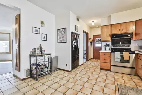 Kitchen - 20 Jackson Ave, Everett, MA 02149 photo 3 of 5