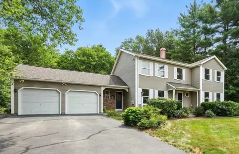 104 Millbrook Dr, East Longmeadow, MA 01028