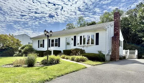 934 Monmouth St, New Bedford, MA 02745