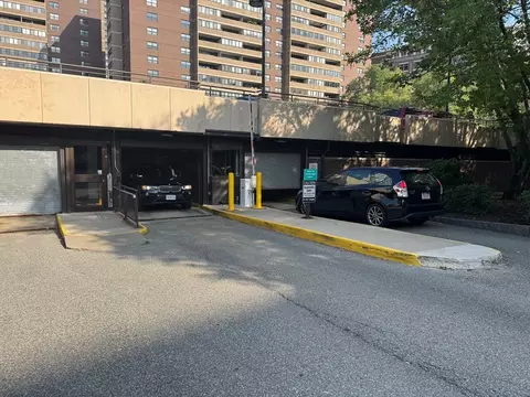 2 Hawthorne Place Pkg 160 # -9, Boston, MA 02114 photo 2