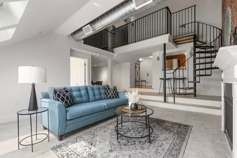 52 Sanborn St #408, Reading, MA 01867