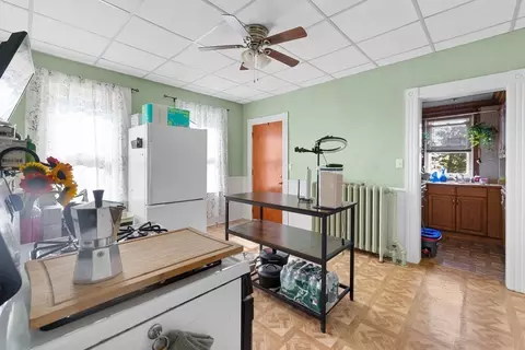 Entry Way - 709 Maple St, Fall River, MA 02720 photo 1 of 4
