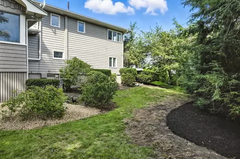 5 Yorkshire Rd, Marblehead, MA 01945 photo 36