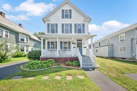 7 Lamb St, South Hadley, MA 01075