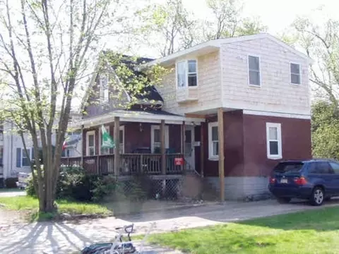 97 Dexter St, Attleboro, MA 02703