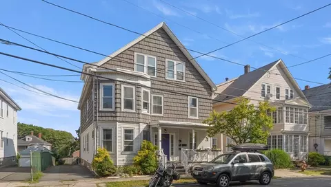 39 Leach St #1, Salem, MA 01970
