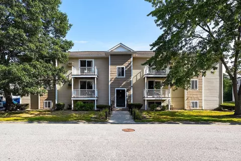 451 School St #8-1, Marshfield, MA 02050