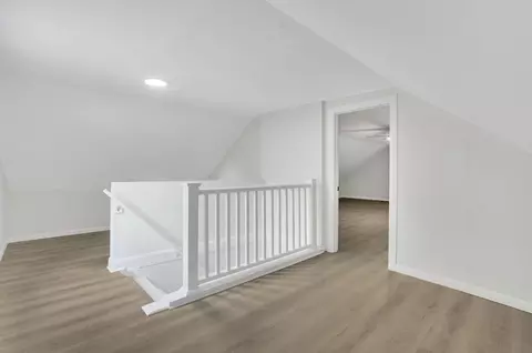 Entry Way - 3 Benham St, Springfield, MA 01109 photo 2 of 4