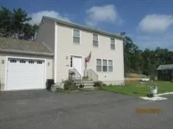 218 R Hart St #B, Taunton, MA 02780