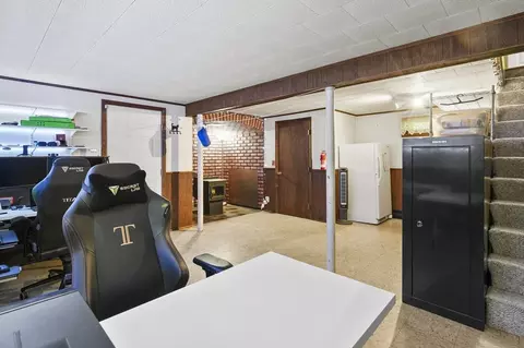 Entry Way - 4 Chestnut Dr, Webster, MA 01570 photo 1 of 1