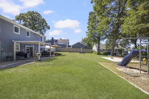 79 Reservoir St, Fall River, MA 02723 photo 3
