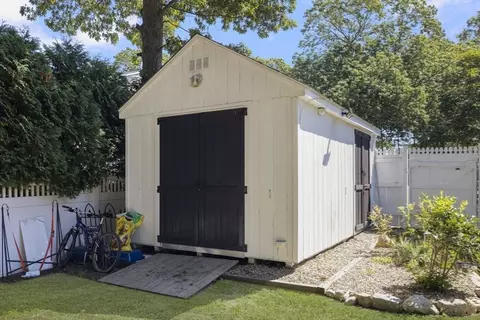 79 Reservoir St, Fall River, MA 02723 photo 17
