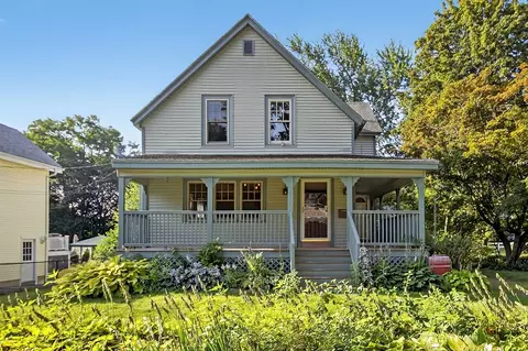 12 Raymond Ave, Shrewsbury, MA 01545