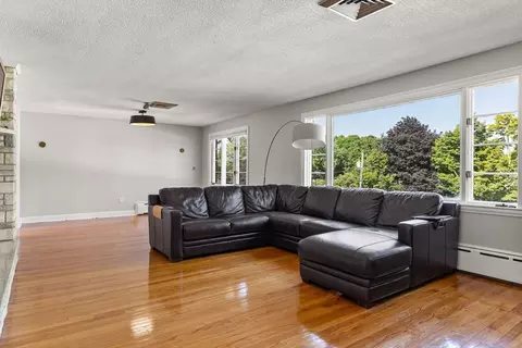 63 Sears Rd, Milton, MA 02186 photo 5