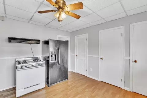 96 Lyons St, Springfield, MA 01151 photo 16