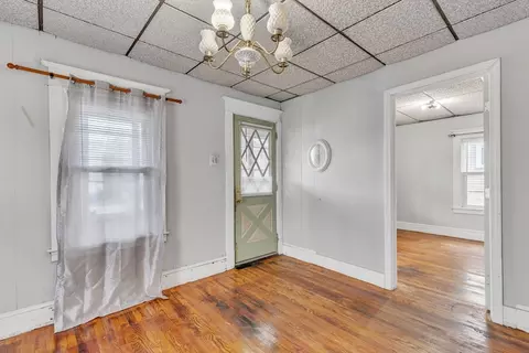 96 Lyons St, Springfield, MA 01151 photo 10