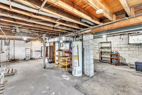 96 Lyons St, Springfield, MA 01151 photo 25