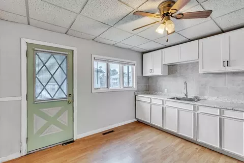 96 Lyons St, Springfield, MA 01151 photo 18