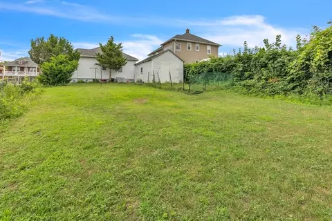 96 Lyons St, Springfield, MA 01151 photo 31