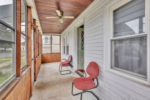 96 Lyons St, Springfield, MA 01151 photo 5