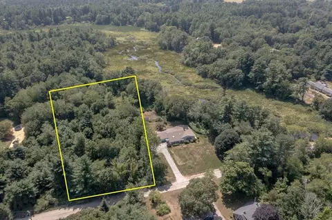 205 West St, Plympton, MA 02367