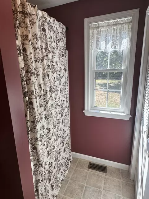 48 Ridge Rd, Raynham, MA 02767 photo 8