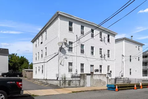 Exterior - 992 Pine St, Fall River, MA 02720 photo 1 of 1