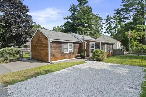 140 Wampatuck St, Pembroke, MA 02359