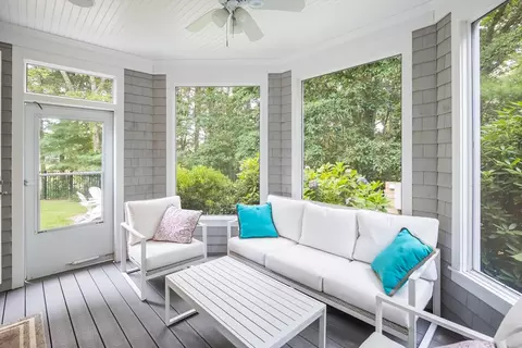 27 Prestwick Ln, Mashpee, MA 02649 photo 20