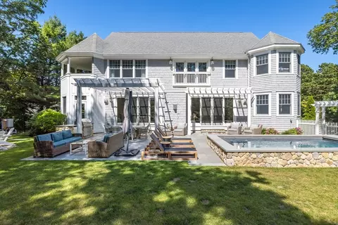 27 Prestwick Ln, Mashpee, MA 02649 photo 40