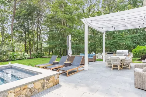 27 Prestwick Ln, Mashpee, MA 02649 photo 39