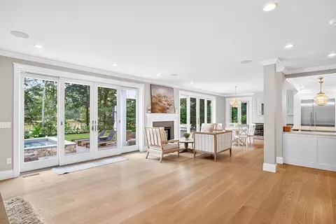 27 Prestwick Ln, Mashpee, MA 02649 photo 12