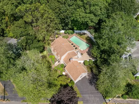 View/Area - 1 Eric Dr, Saugus, MA 01906 photo 3 of 5