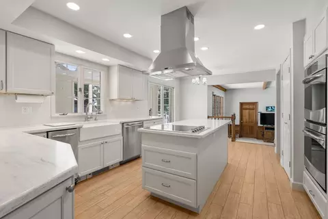 Kitchen - 1 Eric Dr, Saugus, MA 01906 photo 2 of 5