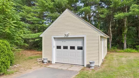 11 Warren, Georgetown, MA 01833 photo 2