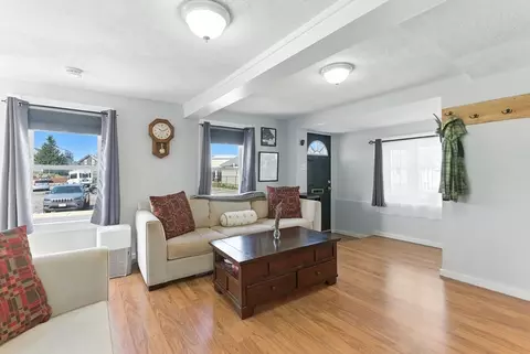 13 Maplewood Ave, Gloucester, MA 01930 photo 7