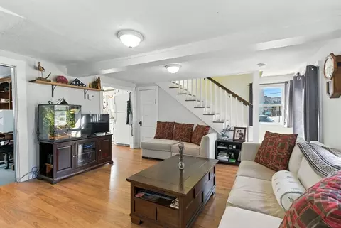 13 Maplewood Ave, Gloucester, MA 01930 photo 6