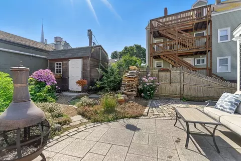 13 Maplewood Ave, Gloucester, MA 01930 photo 5
