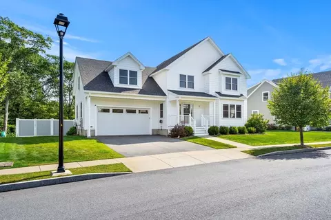 11 Woodlands Rd, Salem, MA 01970