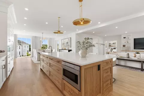 9 Linc Cole Ln, Lexington, MA 02421