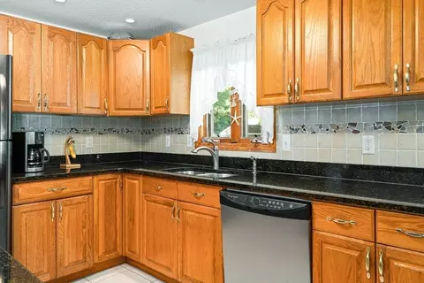 4 Bien Cir, Easthampton, MA 01027 photo 8