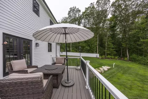 2 Ledgestone Rd, Douglas, MA 01516 photo 36