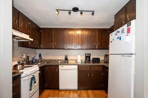 66 Locust Ave, Worcester, MA 01604 photo 11