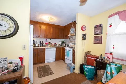 66 Locust Ave, Worcester, MA 01604 photo 34